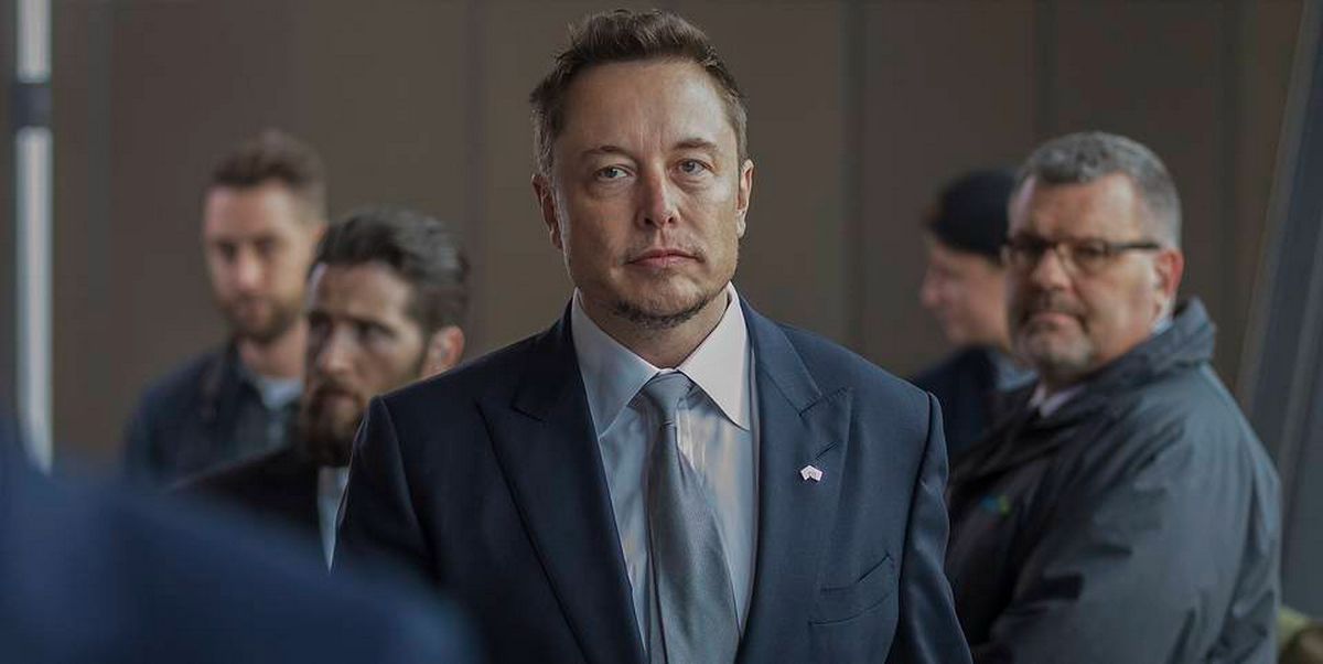 Илон Маск думает уйти и интересуется мнением десятков миллионов подписчиков