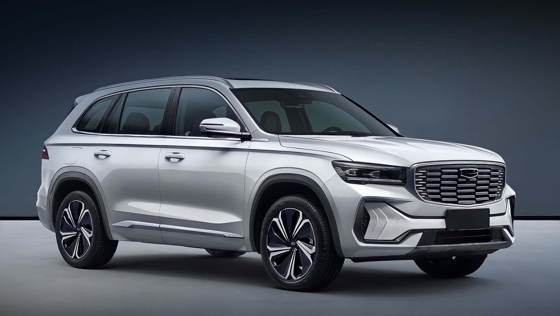 3,6 л на 100 км пути и запас хода более 1300 км, всего за 27 000 долларов. Стартовал прием предварительных заказов на гибридный кроссовер Geely Xingyue L Thor