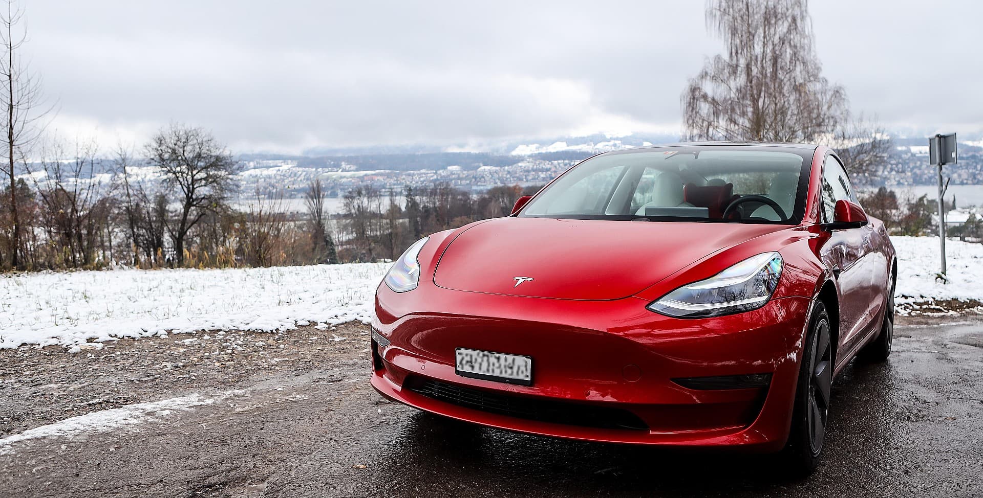 Владельцы Tesla Model 3 и Model Y массово замерзают: Илон Маск дал официальный комментарий