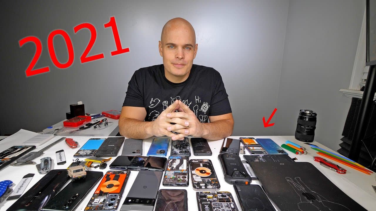 Мучитель смартфонов назвал самую прочную модель 2021 года, а также самую красивую и инновационную