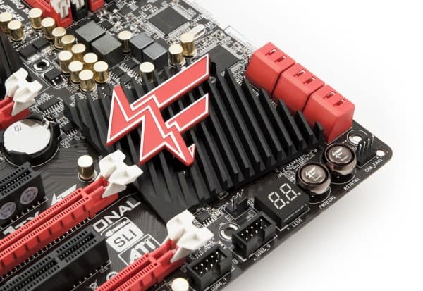 Системная плата ASRock Fatal1ty 990FX Professional