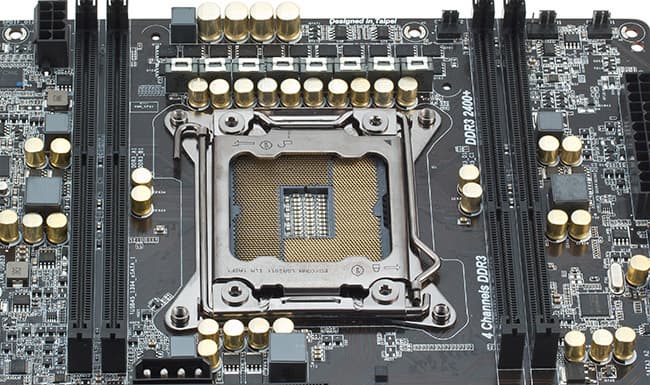 Преобразователь питания процессора на плате ASRock X79 Extreme4