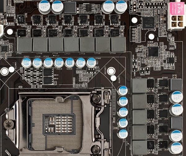 Преобразователь питания процессора на плате ASRock Z68 Extreme4