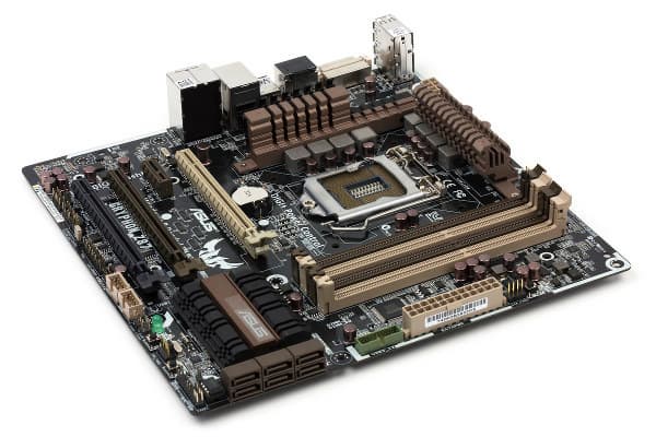 Внешний вид материнской платы ASUS Gryphon Z87 Внешний вид материнской платы ASUS Gryphon Z87