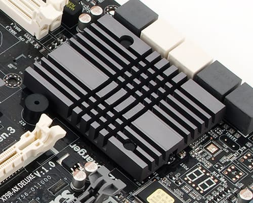 Системная плата ECS X79R-AX Deluxe, радиатор на чипсете