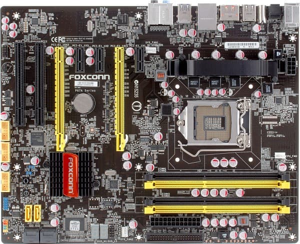 Плата Foxconn P67A-S сверху