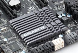Охлаждение чипсета на плате Gigabyte Z68X-UD4-B3