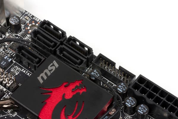 Внешний вид материнской платы MSI Z87I Gaming AC