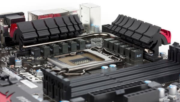 Процессорный сокет материнской платы MSI Z77A-GD65 Gaming