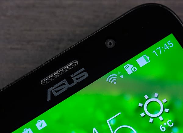 Дизайн смартфона Asus Zenfone 2 ZE551ML