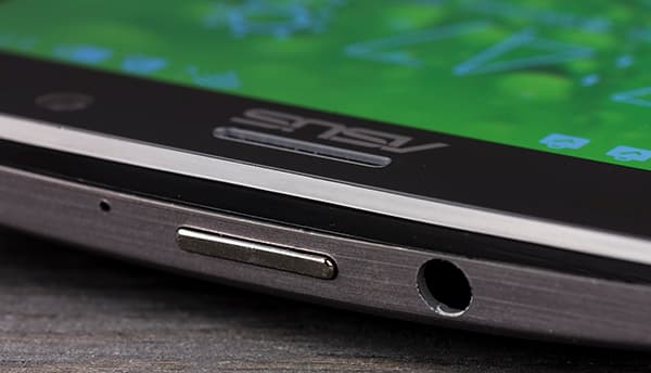 Дизайн смартфона Asus Zenfone 2 ZE551ML