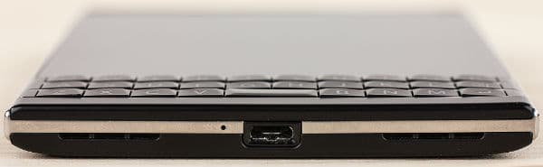 Смартфон BlackBerry Passport