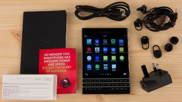 Смартфон BlackBerry Passport