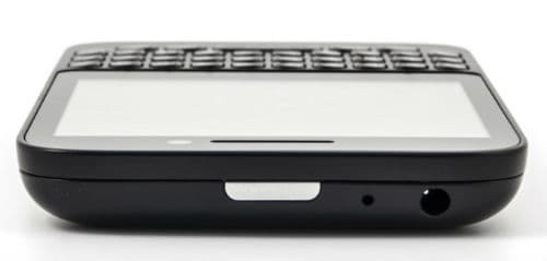 Смартфон BlackBerry Q5