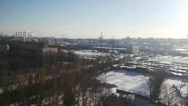 Снимок на тыловую камеру смартфона BlackBerry Z10