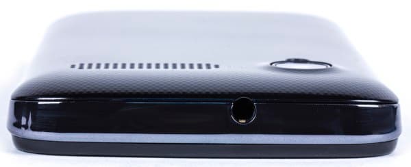 Дизайн смартфона Explay Atom