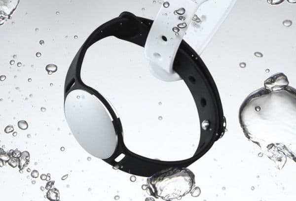 Фитнес-браслет