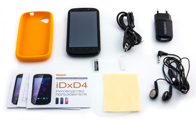 Аксессуары коммуникатора Обзор Digma iDxD4 3G. Аксессуары коммуникатора