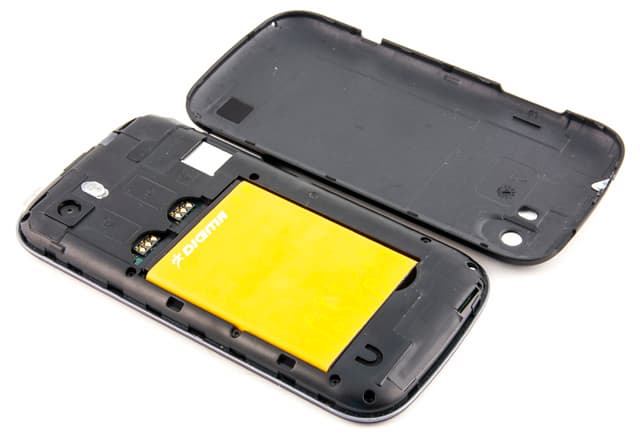 Открытый смартфон Обзор Digma iDxD4 3G. Открытый смартфон