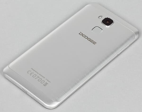 Смартфон Doogee Y6