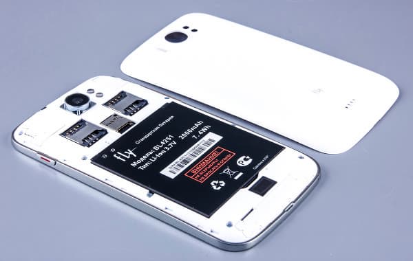 Внешний вид Fly IQ450 Quattro Horizon 2