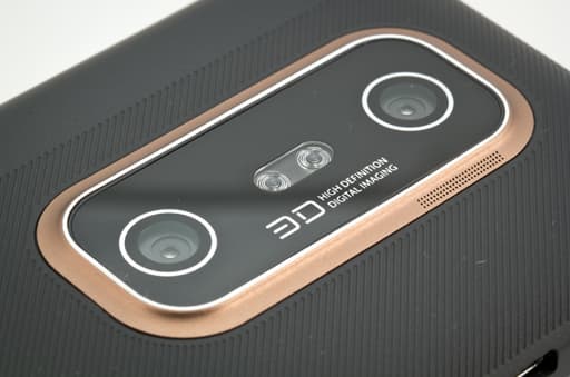 Двойная камера Обзор HTC Evo 3D. Двойная камера