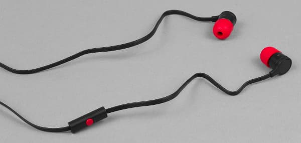 Штатная гарнитура HTC One max