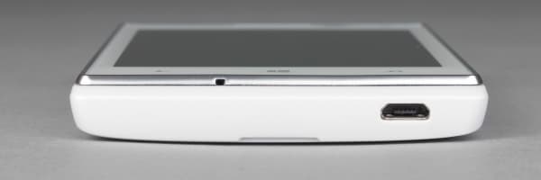 Обзор смартфона Huawei Ascend W1