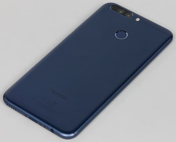 обзор смартфона Honor 8 Pro