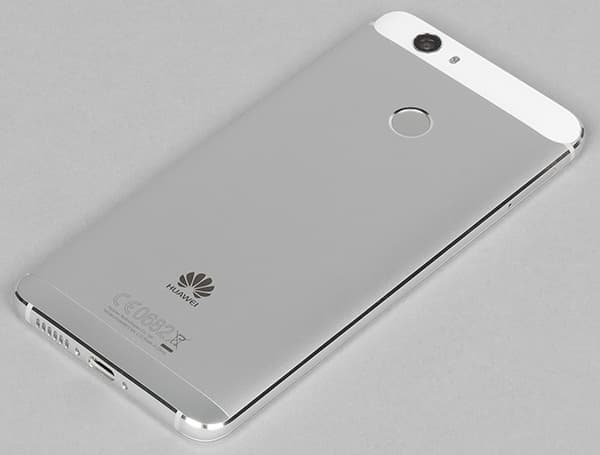 Смартфон Huawei Nova