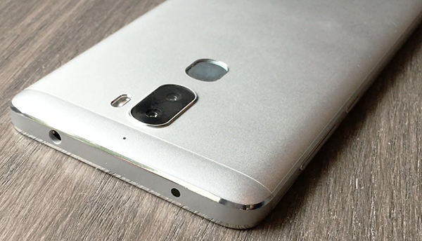 Российская презентация LeRee Le 3