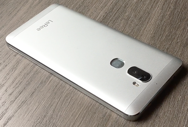 Российская презентация LeRee Le 3