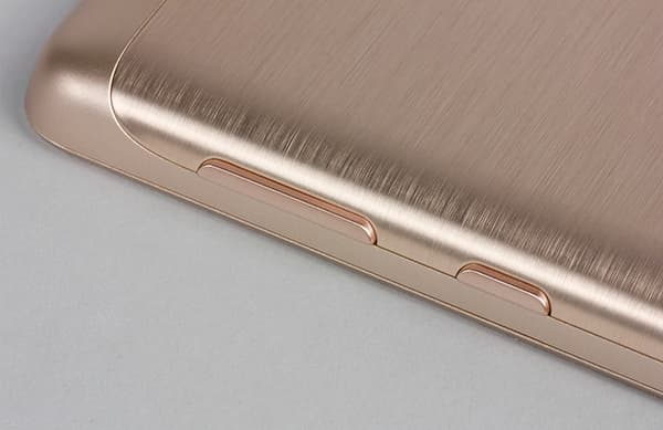 Смартфон Micromax Bolt Warrior 1 Plus (Q4101)