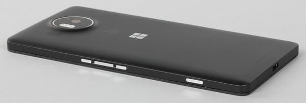 Внешний вид Microsoft Lumia 950 XL