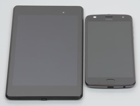 Обзор смартфона Moto Z2 Play. Тестирование дисплея