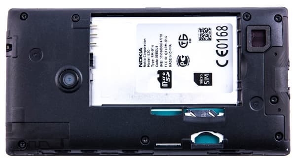 Аккумуляторный отсек Nokia Lumia 520