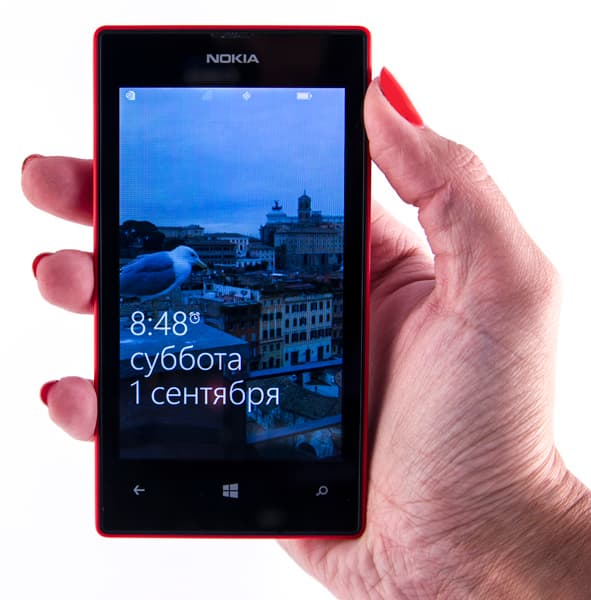 Внешний вид Nokia Lumia 520