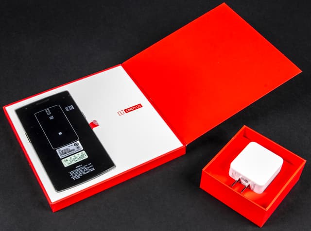 Упаковка OnePlus One