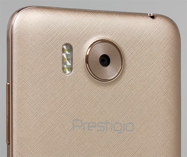 Смартфон Prestigio Grace R7