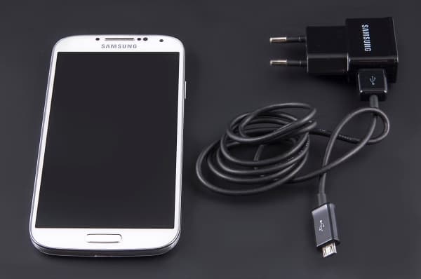 обзор смартфона Samsung Galaxy S4