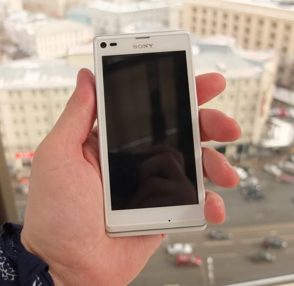 Cмартфоны Xperia SP и Xperia L