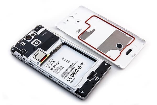 обзор смартфона Sony Xperia V