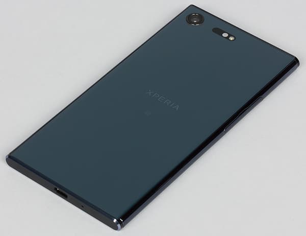 обзор смартфона Sony Xperia XZ Premium