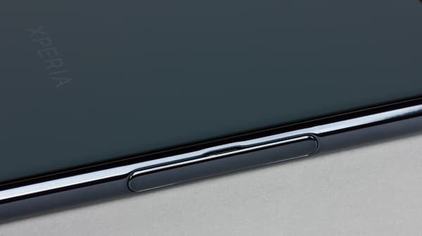 обзор смартфона Sony Xperia XZ Premium