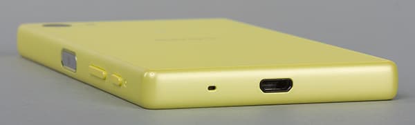 смартфон Sony Xperia Z5 Compact