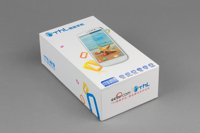 Обзор ThL W8. Упаковка коммуникатора