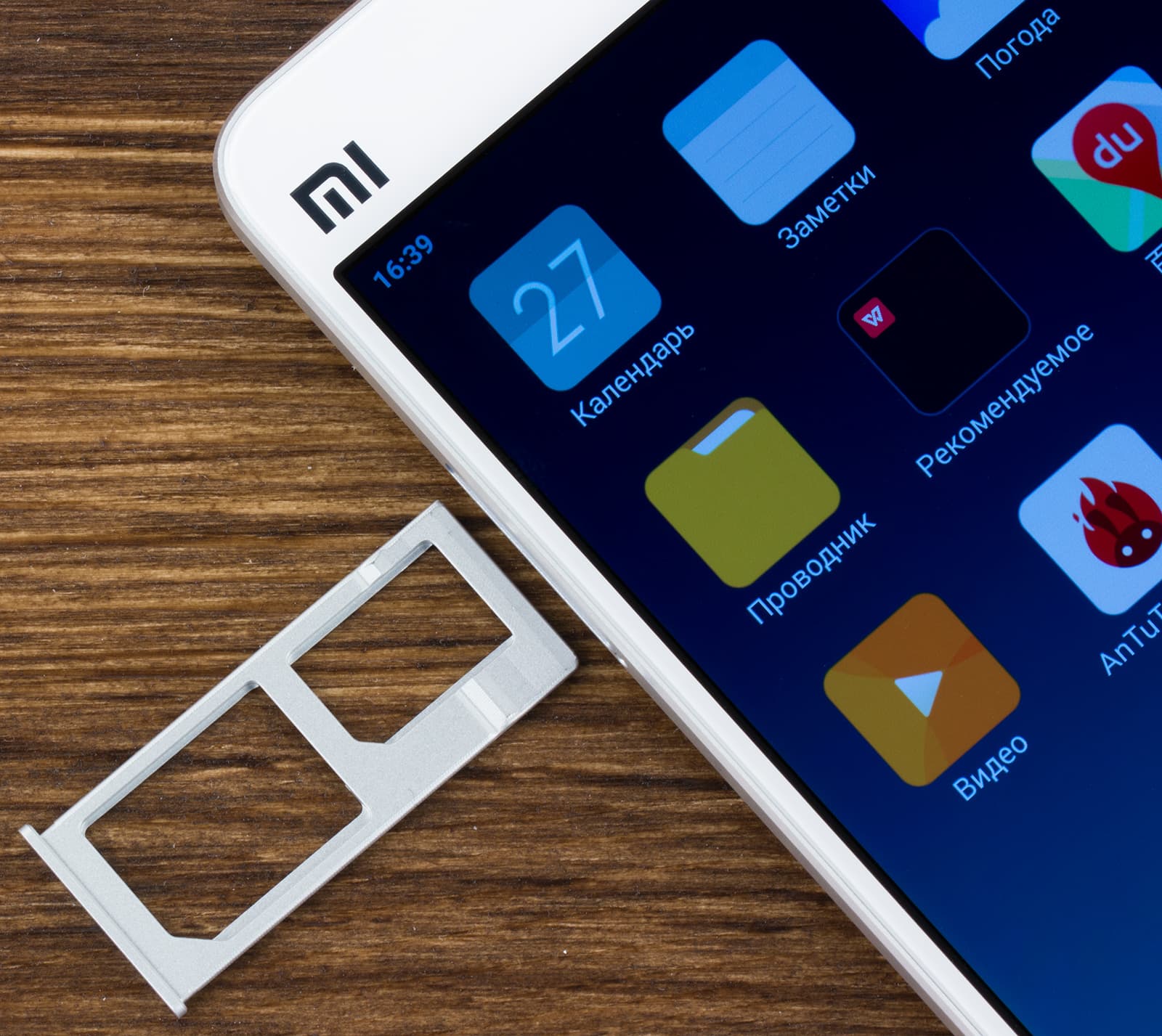 Внешний вид Xiaomi Mi Note