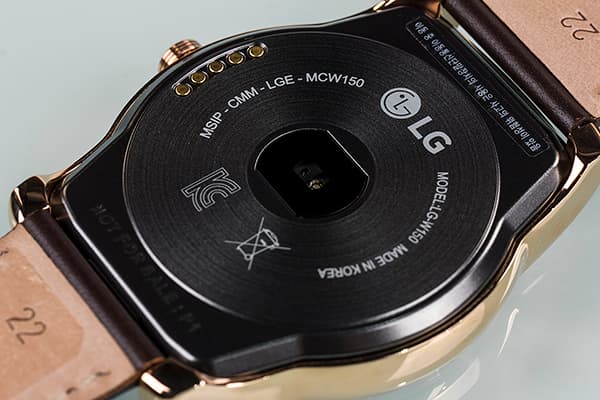 Умные часы LG G Watch R Умные часы LG G Watch R