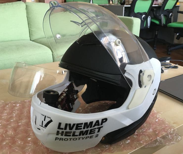 Мотошлем дополненной реальности LiveMap Мотошлем дополненной реальности LiveMap