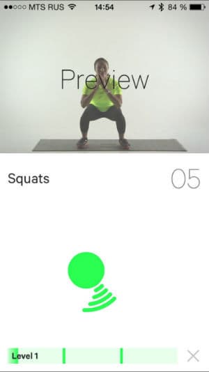 Moov, закрепленный на ноге